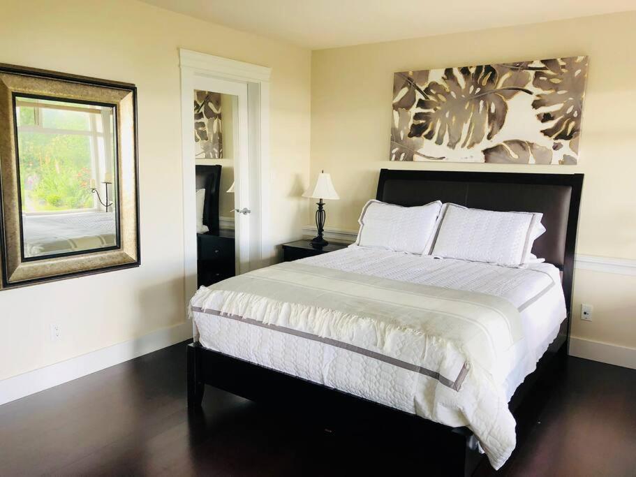 Saanichton Waterfront 2Br Suite With Superb Views Luaran gambar