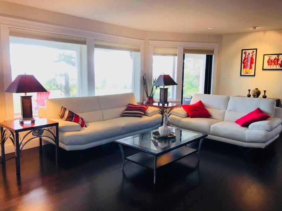 Saanichton Waterfront 2Br Suite With Superb Views Luaran gambar