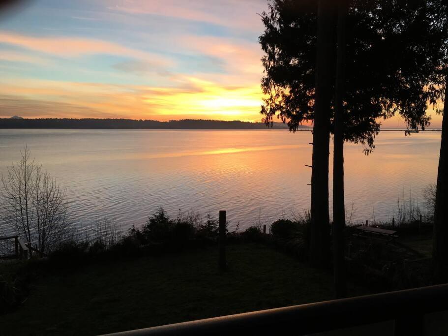 Saanichton Waterfront 2Br Suite With Superb Views Luaran gambar