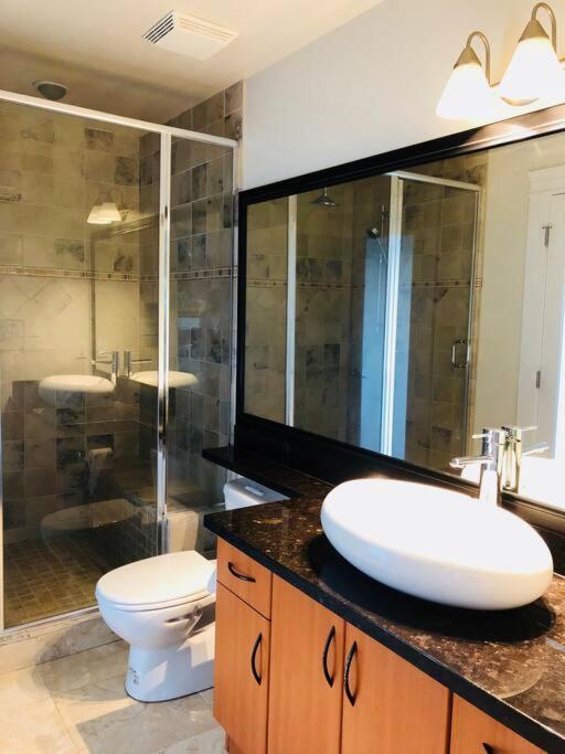 Saanichton Waterfront 2Br Suite With Superb Views Luaran gambar